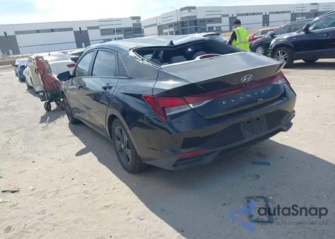 2022 Hyundai Elantra Sel z USA, uszkodzony, nr VIN 5NPLM4AG7NH060193